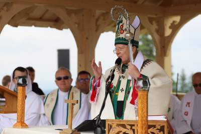 Abp Jędraszewski ostrzega górali: "chcą zmienić to, czy ktoś jest kobietą czy mężczyzną"