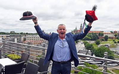 Kontrowersyjny biznesmen uruchamia dużą inwestycję w Krakowie, będą szkolić pilotów