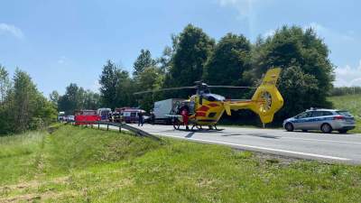 Seria wypadków na małopolskich drogach, nie żyją co najmniej dwie osoby. Ogromne utrudnienia