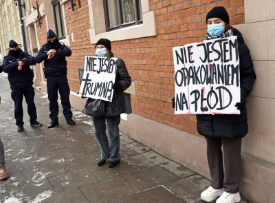 Pikieta przed siedzibą PiS: "Macie krew na rękach"