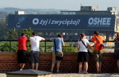 Hotel Forum: budynek ma stać nadal i przestać być reklamowym wieszakiem!