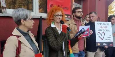 Czerwona „Kartka dla Czarnka”, manifestacja przed Kuratorium Oświaty