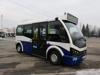 Po co w Krakowie takie małe autobusy? Tylko 21 miejsc...