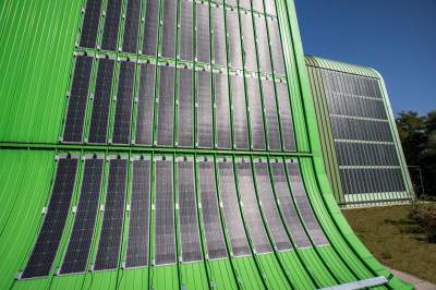 Tak prądu Kraków jeszcze nie kupował. Zielona energia zasila miasto