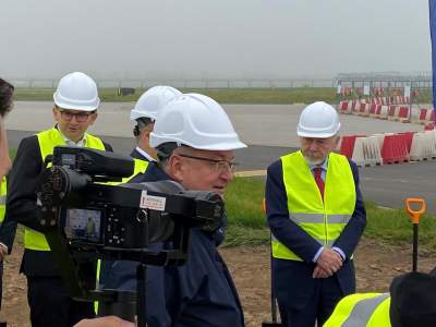 Na lotnisku ruszyła bardzo ważna inwestycja. Więcej miejsc dla samolotów