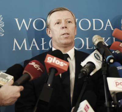 "Wyborcza" o kulisach nagłego odwołania wojewody. Podpisał niewłaściwy list?