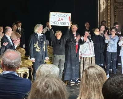 Władze zabroniły mu grać w "Dziadach", zrobił to charytatywnie. Owacje na widowni i scenie