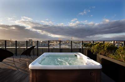 Lokatorzy najdroższego akademika w Krakowie nie dają żyć sąsiadom?