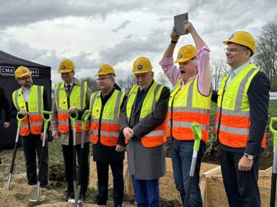 Ruszyła wielka inwestycja koło lotniska, kontrowersyjny biznesmen triumfuje