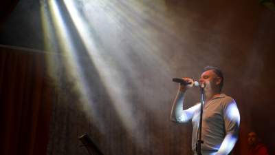 Pierwotny tekst był za mocny dla Kazika. Premiera w Teatrze Nowym