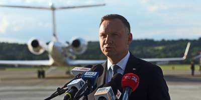 Prezydent Duda w Balicach: „Trzeba inwestować zarówno w CPK, jak i lotniska regionalne”