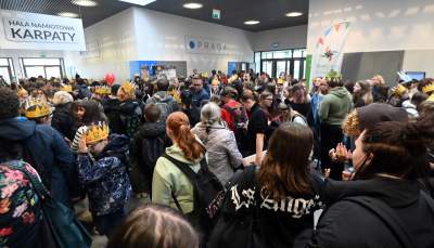 Tłumy na Targach Książki, ale kulminacja dopiero przed nami. Setki autorów, tysiące zwiedzających