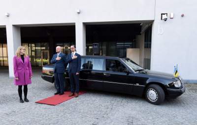 Pierwsze mobilne państwo dotarło do Krakowa. Ma hymn, flagę, paszporty...