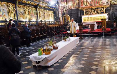 Święconka w czasie pandemii. Opustoszałe centrum miasta