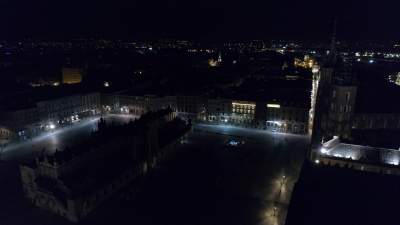 Nie będzie wyłączania oświetlenia ulic. Oszczędności trzeba szukać gdzie indziej