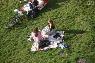 Chcą, by nad Wisłą można było legalnie pić alkohol. "Przy zachowaniu pełnej kultury"