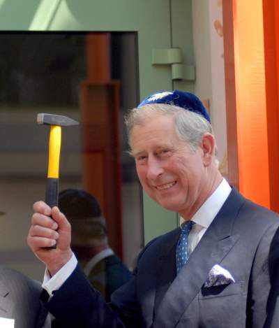 Król Karol jako młotkowy, czyli szczególny moment wizyty w Krakowie