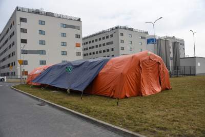 Pacjent z Krakowa kolejnym zarażonym, liczba rośnie