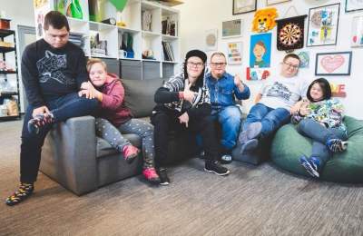 Wyjątkowy projekt osób z zespołem Downa, znane z telewizji twarze