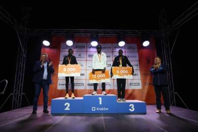 Wielkie bieganie w Krakowie: 9. Cracovia Półmaraton Królewski wygrali faworyci