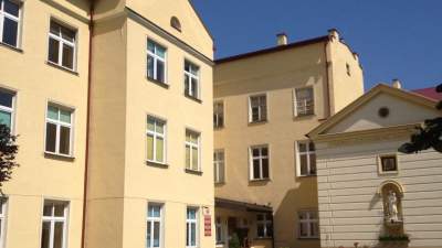 Czy katolickie liceum może zakazać uczniom seksu? Kontrowersyjny statut