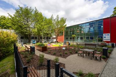 Magiczne miejsce przy szpitalu dziecięcym, sensoryczny ogród wyciszeń