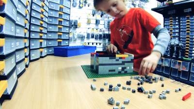 Wyjątkowy szrot: jedyne miejsce gdzie sprzedają klocki na wagę