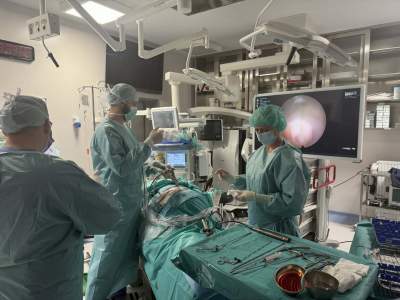 Nowatorskie operacje kręgosłupa w szpitalu wojskowym w Krakowie