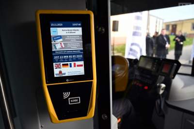 Co z kupowaniem biletów komunikacji miejskiej za gotówkę? Władze Krakowa reagują