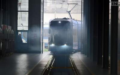 Cięcia w miejskiej komunikacji, powodem oszczędności i... ferie