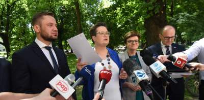 Kolejny wniosek o odwołanie Barbary Nowak. „Wyjątkowo szkodliwy kurator”, „żołnierz PiS”
