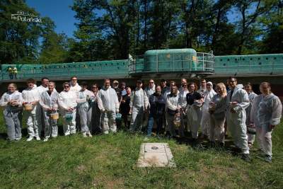 Nietypowa akcja mieszkańców Mistrzejowic: pomalowali zabytek