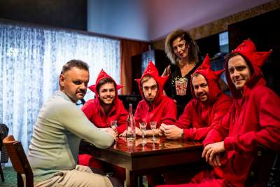 "Kazik, ja tylko żartowałem". Muzyczny spektakl o Polsce