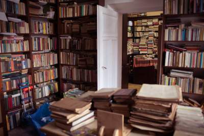 Jeden z najpiękniejszych anykwariatów w Krakowie, w dawnej aptece - zdjęcie 10