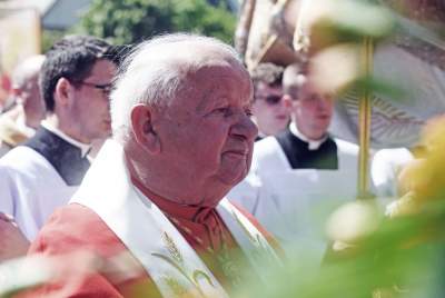 Setki osób na procesji Bożego Ciała. Już bez maseczek - zdjęcie 34