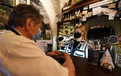 Piwnica pod Baranami zaczęła świętowanie - zdjęcie 14