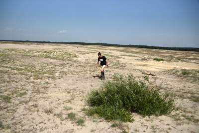 Największy w Polsce obszar lotnych piasków, przyciąga turystów - zdjęcie 14