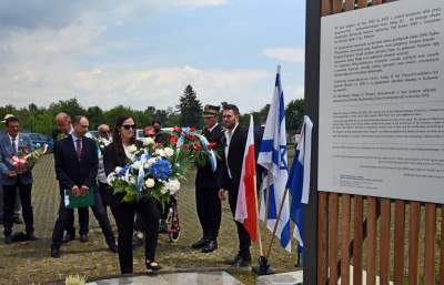Przypomnieli o ofiarach zapomnianego obozu w Prokocimiu. Fot. Marek Lasyk - zdjęcie 3