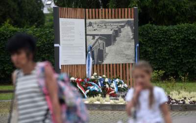 Przypomnieli o ofiarach zapomnianego obozu w Prokocimiu. Fot. Marek Lasyk - zdjęcie 16