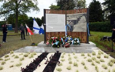 Przypomnieli o ofiarach zapomnianego obozu w Prokocimiu. Fot. Marek Lasyk - zdjęcie 9