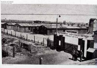 Przypomnieli o ofiarach zapomnianego obozu w Prokocimiu. Fot. Marek Lasyk - zdjęcie 15