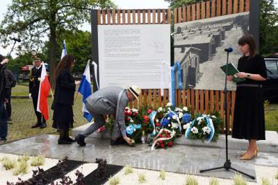 Przypomnieli o ofiarach zapomnianego obozu w Prokocimiu. Fot. Marek Lasyk - zdjęcie 6