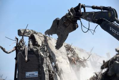 Niewiele już zostało z Cementowni Nowa Huta. Fot. Marek Lasyk - zdjęcie 19