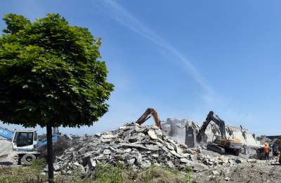 Niewiele już zostało z Cementowni Nowa Huta. Fot. Marek Lasyk - zdjęcie 25