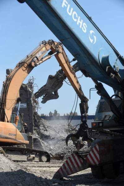 Niewiele już zostało z Cementowni Nowa Huta. Fot. Marek Lasyk - zdjęcie 11
