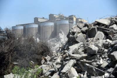 Niewiele już zostało z Cementowni Nowa Huta. Fot. Marek Lasyk - zdjęcie 6