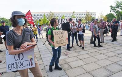 "Czarnek nie jest KUL", protest przeciwko ideologizacji nauki. Fot. Marek Lasyk - zdjęcie 4