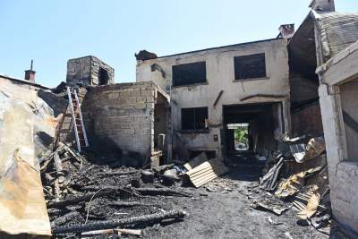 Koszmarny obraz zniszczeń po pożarze na Spiszu. Fot. Marek Lasyk - zdjęcie 13