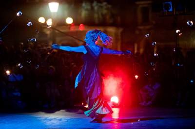 Ogień na Rynku, teatry uliczne opanowały Kraków - zdjęcie 8