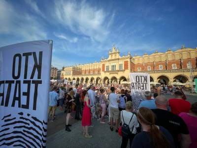 Ogień na Rynku, teatry uliczne opanowały Kraków - zdjęcie 12